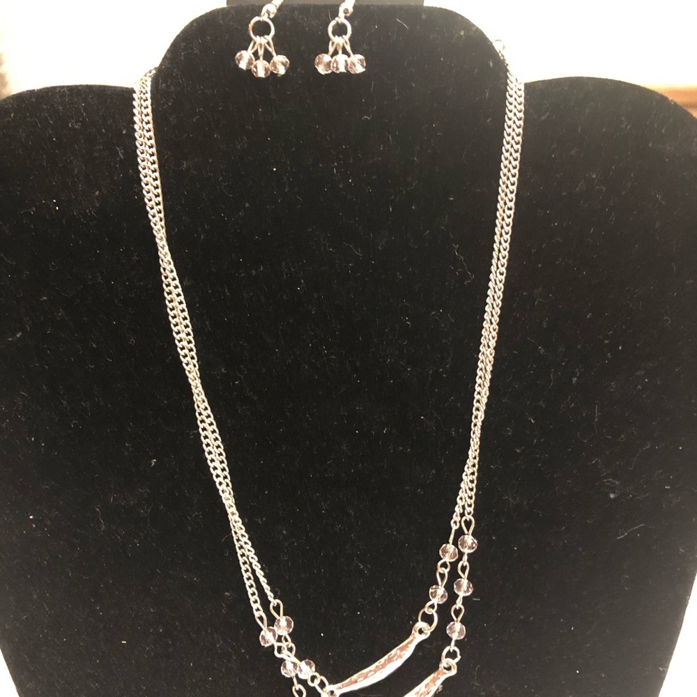 Silver and light pink paparazzi necklace